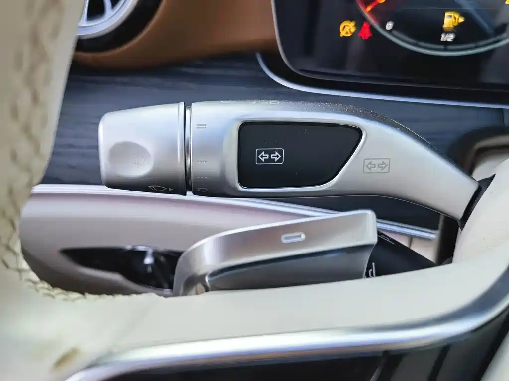 Mercedes-Benz Mercedes-Benz E-Class 2023 E 300 L Luxury Model 2022 - thumbnail 30
