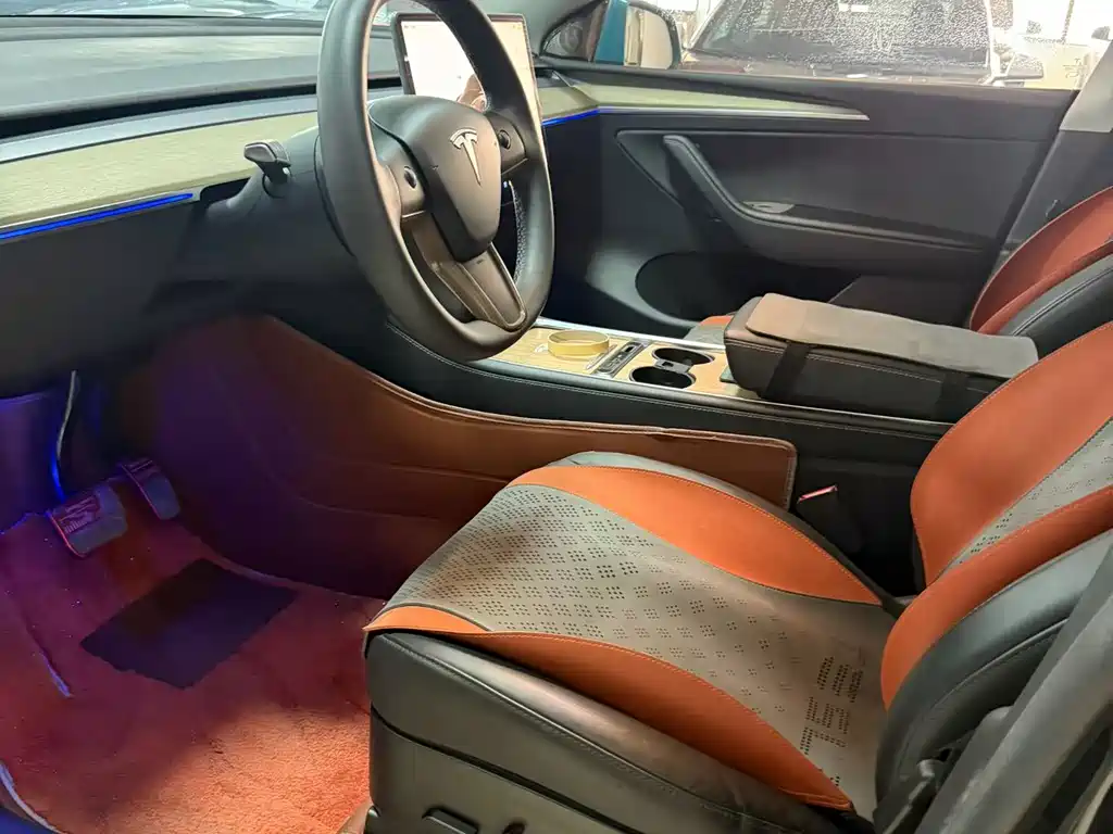 Tesla Model Y 2023 Rear-Wheel Drive 2023 - thumbnail 4