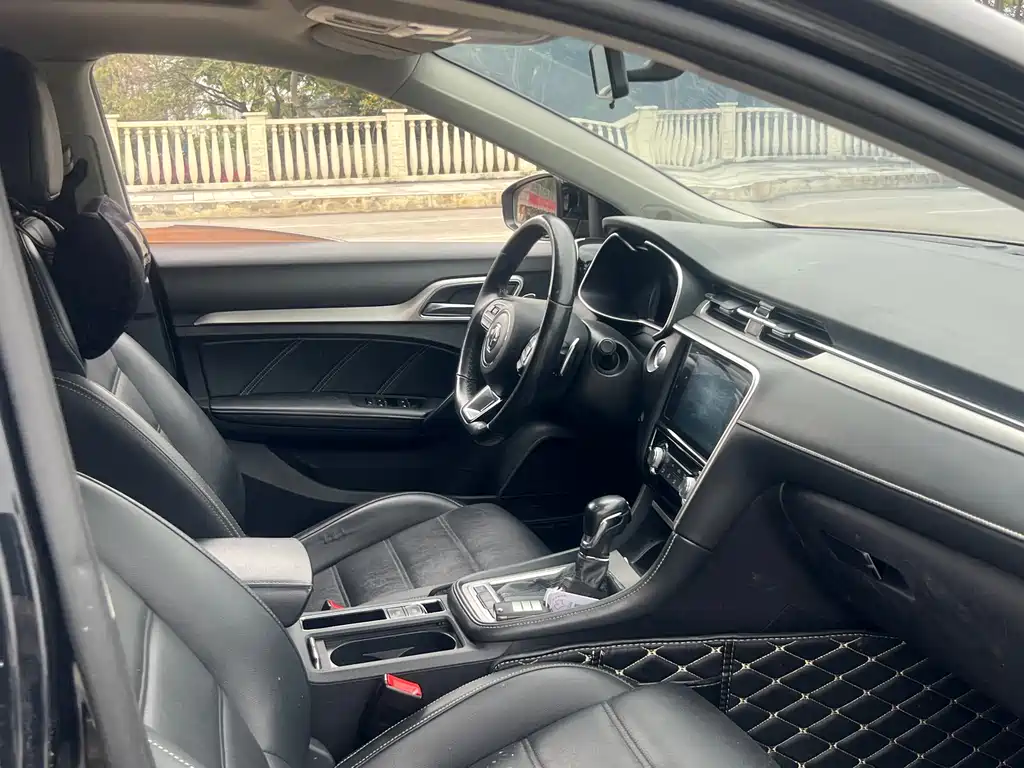 MG MG6 2017 20T Automatic Luxury Smart Connect Edition China V 2018 - thumbnail 10