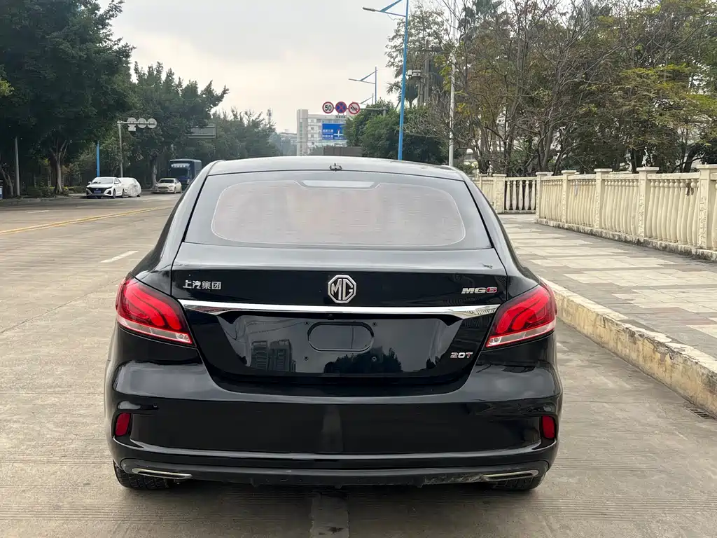 MG MG6 2017 20T Automatic Luxury Smart Connect Edition China V 2018 - thumbnail 15