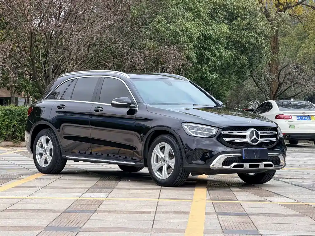 Mercedes-Benz Mercedes-Benz GLC 2020 GLC 260 L 4MATIC Dynamic Model 2020 - thumbnail 3