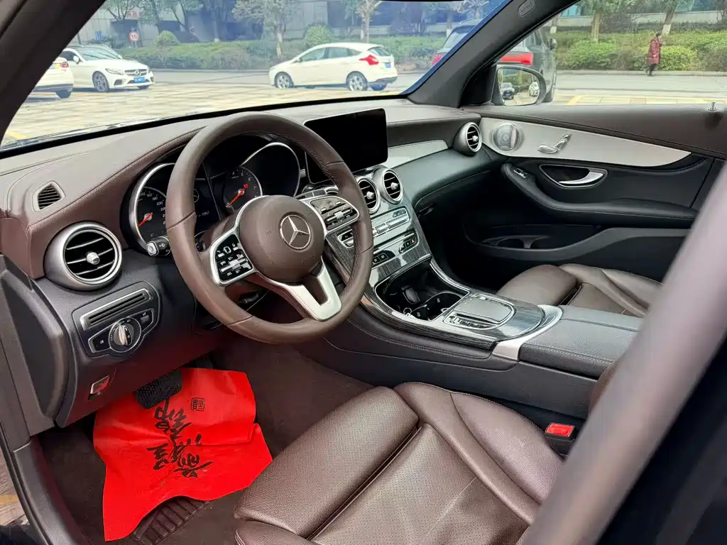 Mercedes-Benz Mercedes-Benz GLC 2020 GLC 260 L 4MATIC Dynamic Model 2020 - thumbnail 4