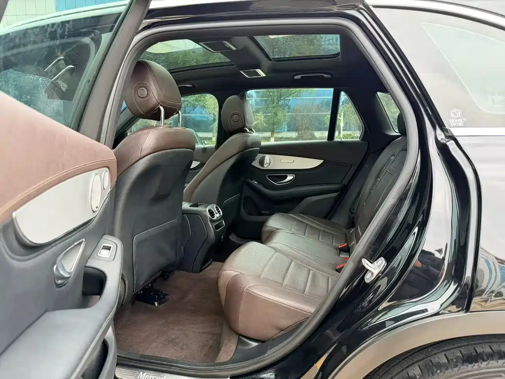 Mercedes-Benz Mercedes-Benz GLC 2020 GLC 260 L 4MATIC Dynamic Model 2020 - thumbnail 5