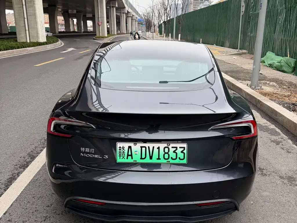 Tesla Model 3 2025 Rear-Wheel Drive 2024 - thumbnail 11