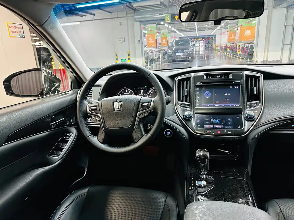 Toyota Crown 2018 2.0T Fashion Edition 2018 - thumbnail 9