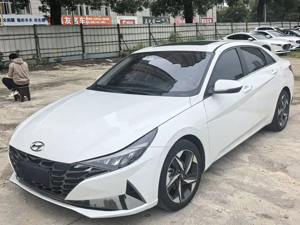 Hyundai Hyundai Elantra 2022 1.5L CVT GLS Premium Edition 2023