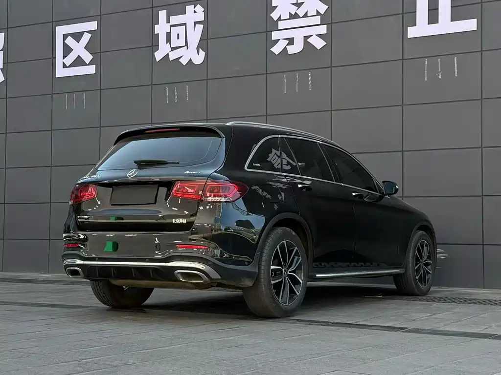 Mercedes-Benz Mercedes-Benz GLC 2021 GLC 300 L 4MATIC Sport Edition 2020 - thumbnail 4