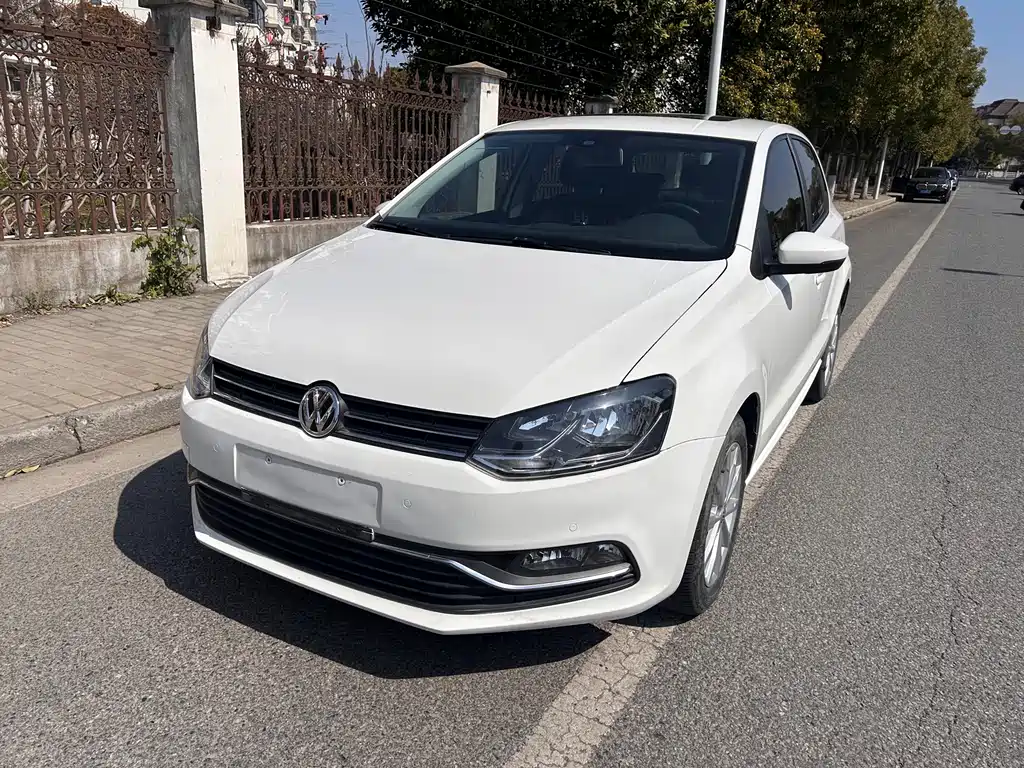 Volkswagen Volkswagen Polo 2016 1.6L Automatic Luxury Edition 2016