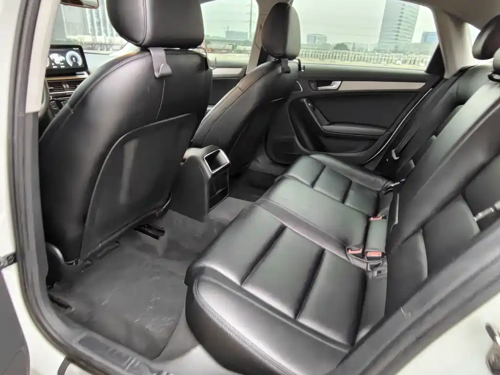 Audi Audi A4L 2015 30 TFSI Automatic Comfort Edition 2014 - thumbnail 7