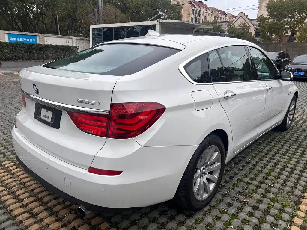 BMW BMW 5 Series GT 2013 535i xDrive Luxury Line 2013 - thumbnail 7