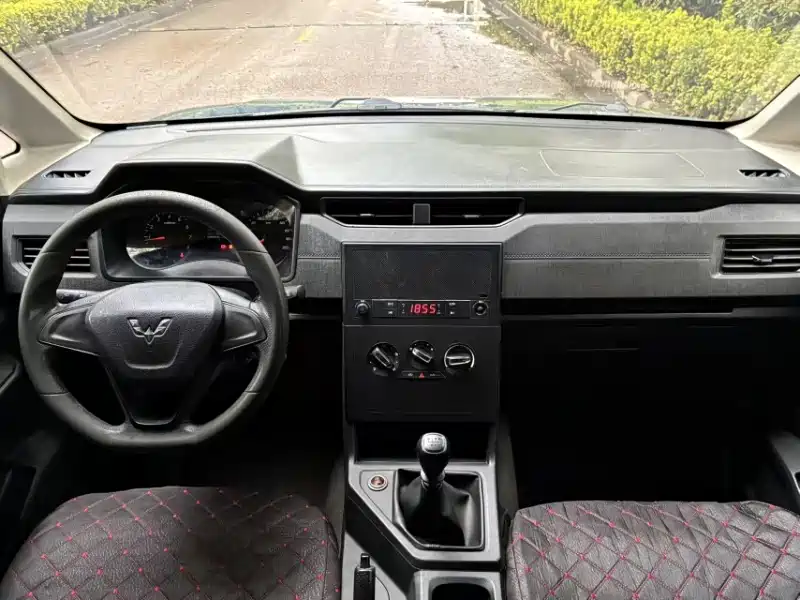 Wuling Motors Wuling Hongguang PLUS 2021 Commercial Edition 1.5T Manual Standard 7-seater 2021 - thumbnail 8