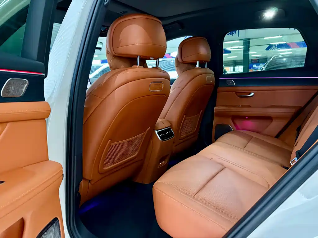 AITO M5 Aito M5 2025 Extended Range Ultra AWD Version 2025 - thumbnail 6
