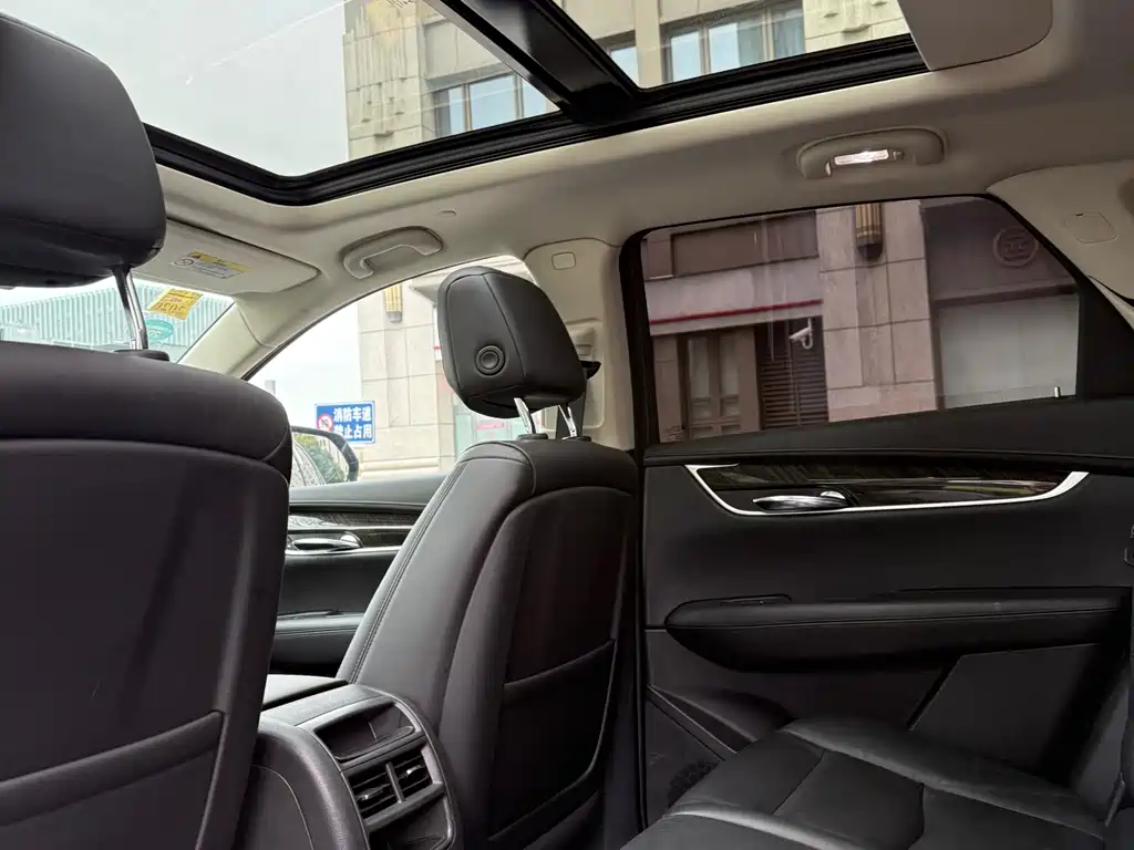 Cadillac Cadillac XT5 2018 25T Technology Edition 2018 - thumbnail 11