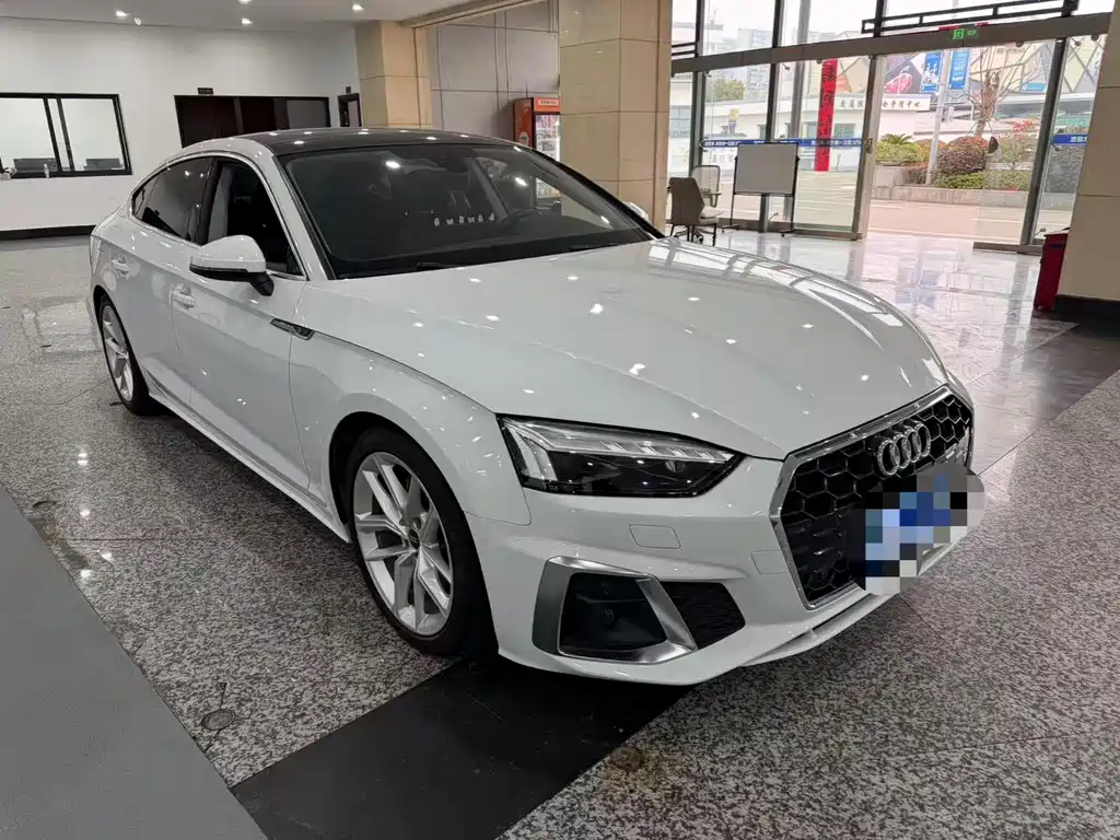 Audi Audi A5 Import 2022 Sportback 40 TFSI Fashion Dynamic Model 2022 - thumbnail 3