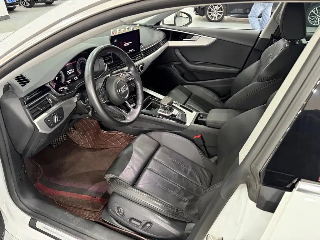 Audi Audi A5 Import 2022 Sportback 40 TFSI Fashion Dynamic Model 2022 - thumbnail 5