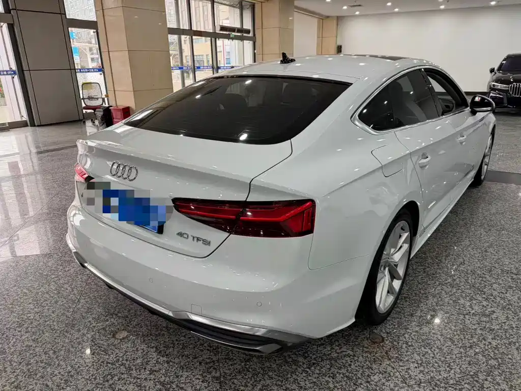 Audi Audi A5 Import 2022 Sportback 40 TFSI Fashion Dynamic Model 2022 - thumbnail 15