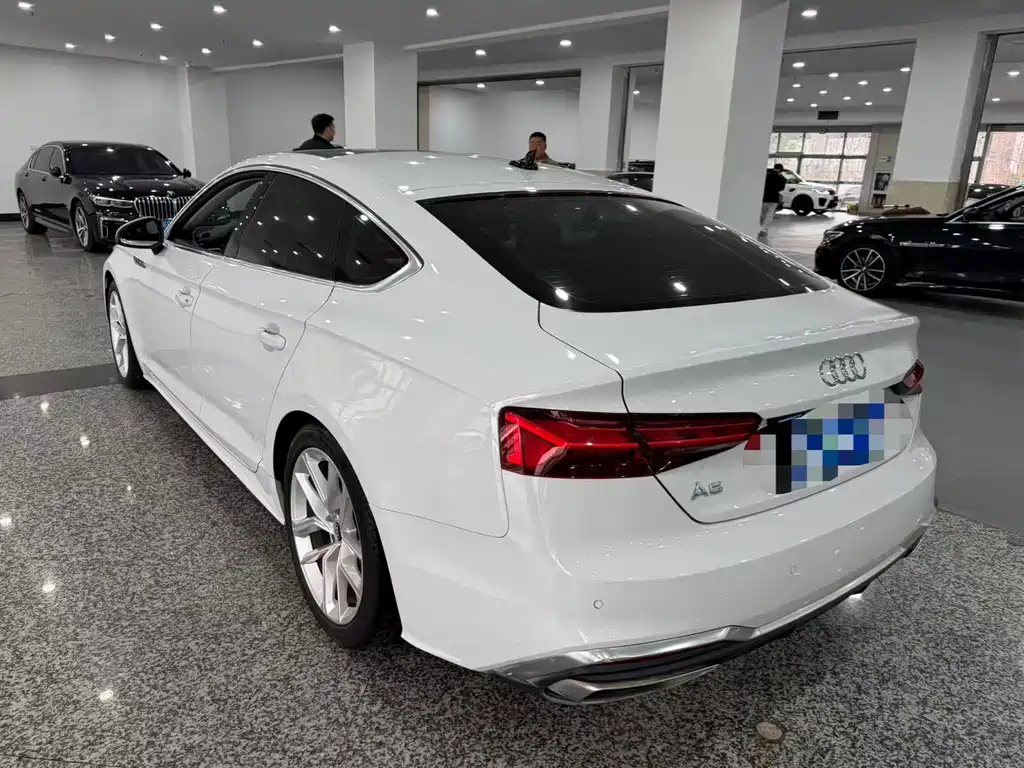 Audi Audi A5 Import 2022 Sportback 40 TFSI Fashion Dynamic Model 2022 - thumbnail 17