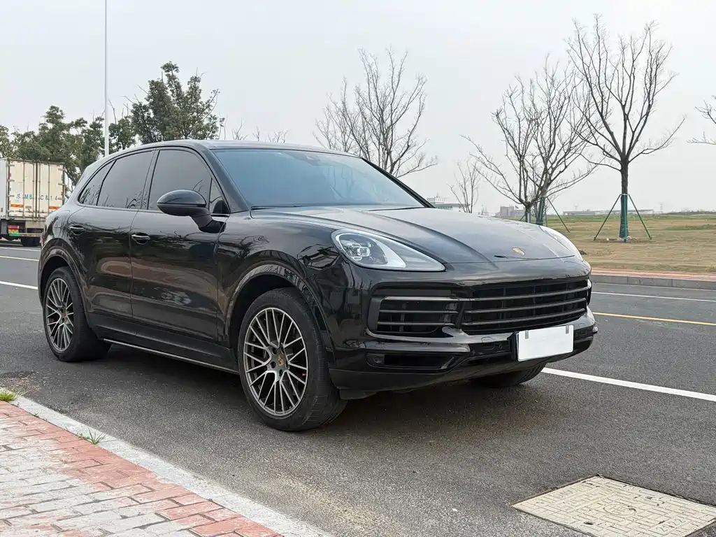 Porsche Porsche Cayenne 2023 Platinum Edition 3.0T 2023 - thumbnail 3
