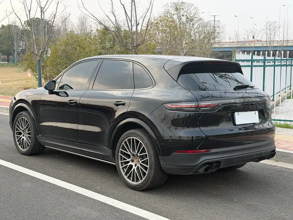 Porsche Porsche Cayenne 2023 Platinum Edition 3.0T 2023 - thumbnail 6