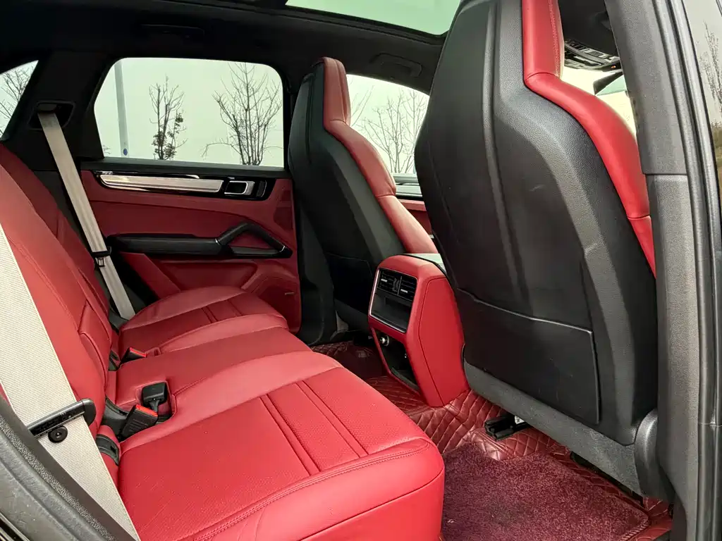 Porsche Porsche Cayenne 2023 Platinum Edition 3.0T 2023 - thumbnail 10