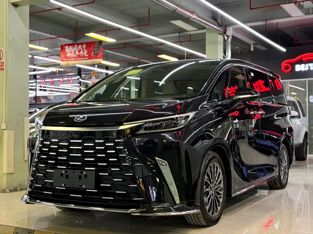 Lexus Lexus LM 350h Six-Seat Executive Edition 2026 - thumbnail 2