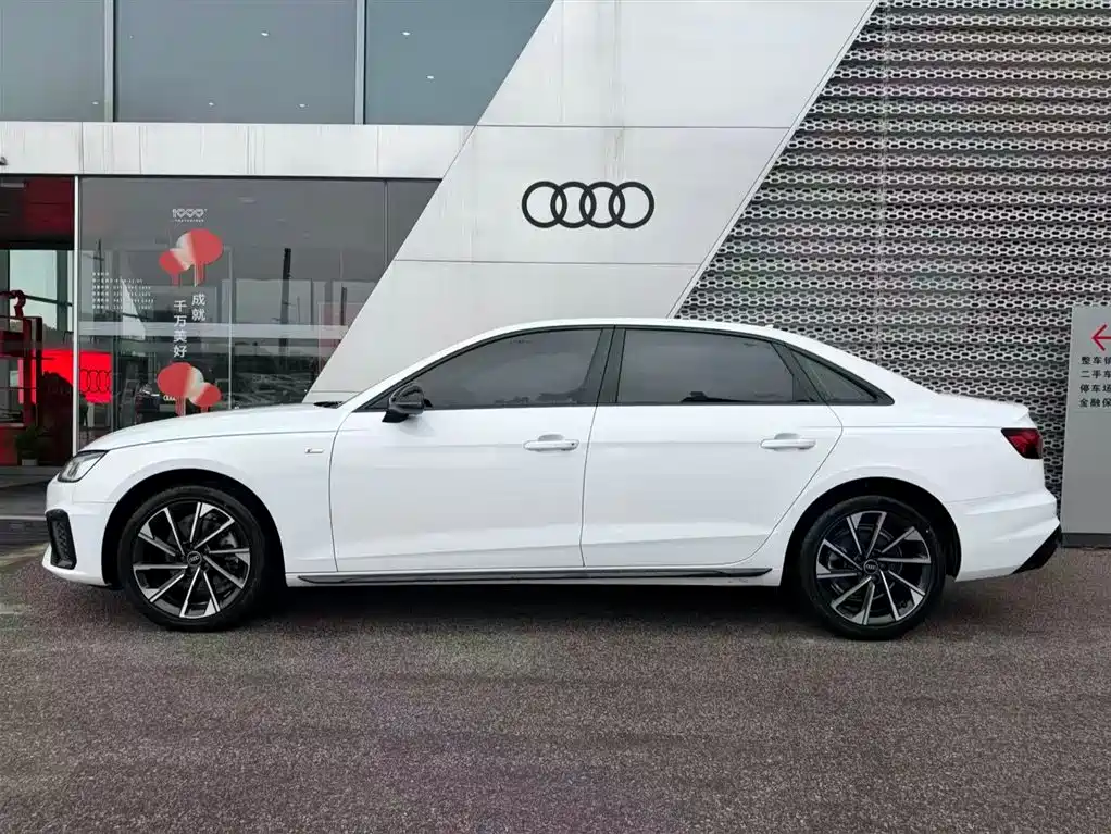 Audi Audi A4L 2023 40 TFSI Premium Dynamic Edition 2023 - thumbnail 3