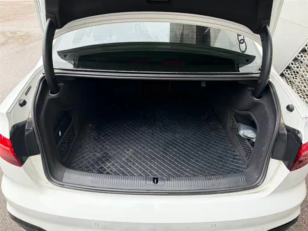 Audi Audi A4L 2023 40 TFSI Premium Dynamic Edition 2023 - thumbnail 9