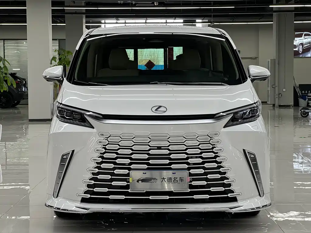 Lexus Lexus LM 350h Six-Seat Executive Edition 2025 - thumbnail 2