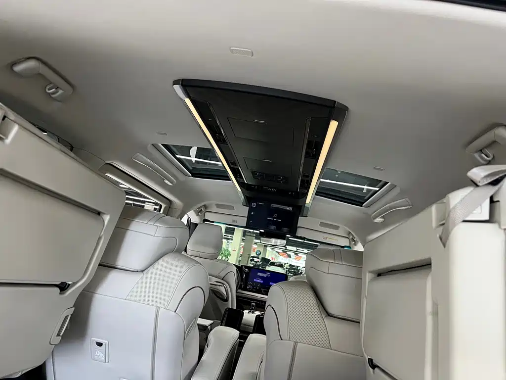 Lexus Lexus LM 350h Six-Seat Executive Edition 2025 - thumbnail 9