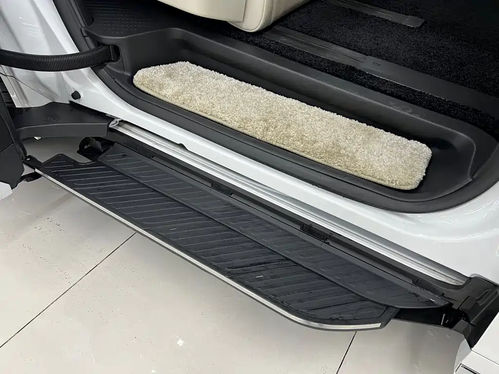 Lexus Lexus LM 350h Six-Seat Executive Edition 2025 - thumbnail 16