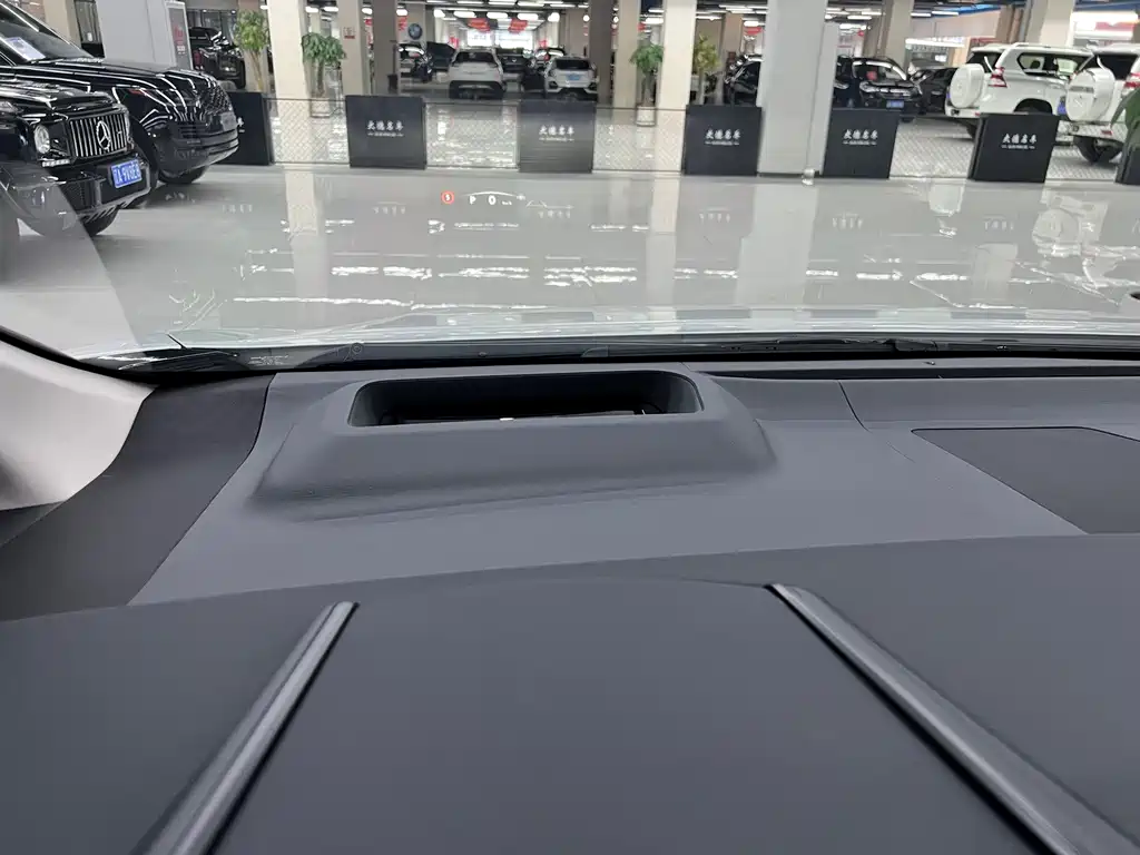 Lexus Lexus LM 350h Six-Seat Executive Edition 2025 - thumbnail 26