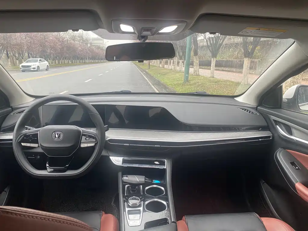 Changan YiDong 2021 PLUS Blue Whale NE 1.4T GDI DCT Flagship Model 2021 - thumbnail 4