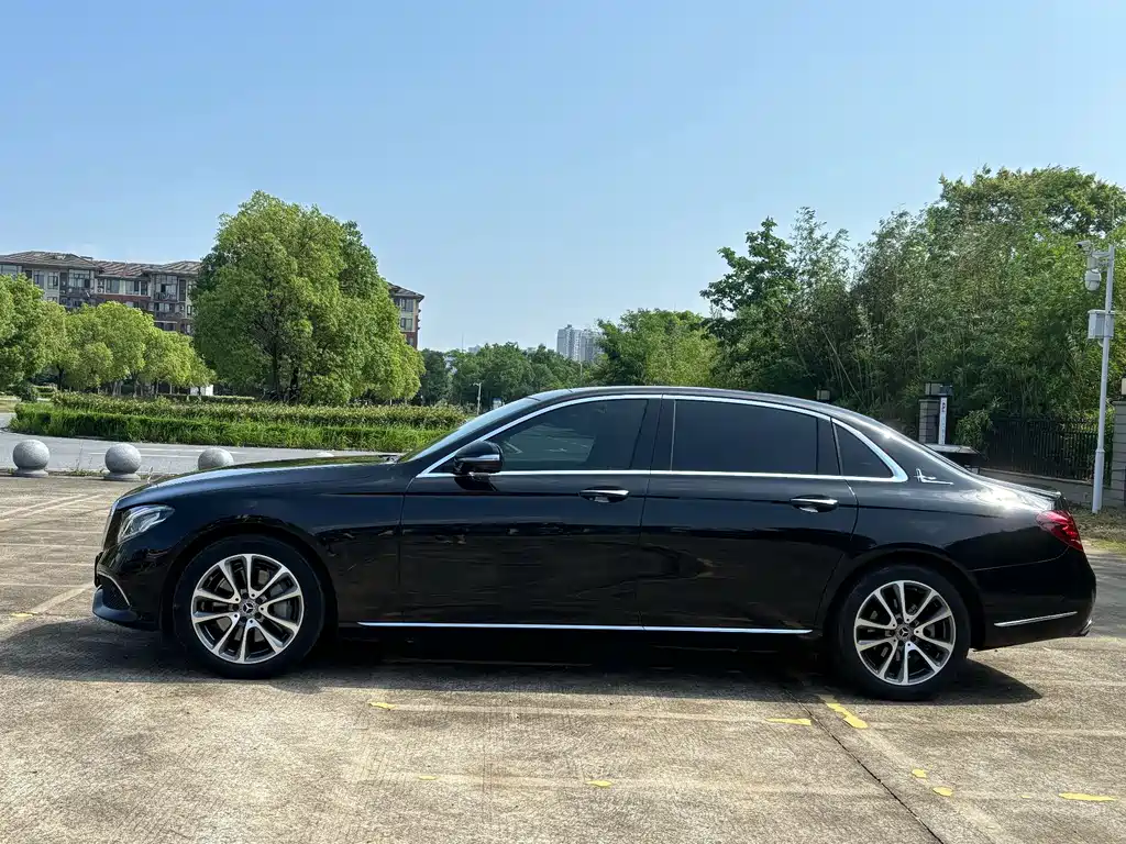 Mercedes-Benz Mercedes-Benz E-Class 2019 Facelift E 300 L Luxury 2019 - thumbnail 7