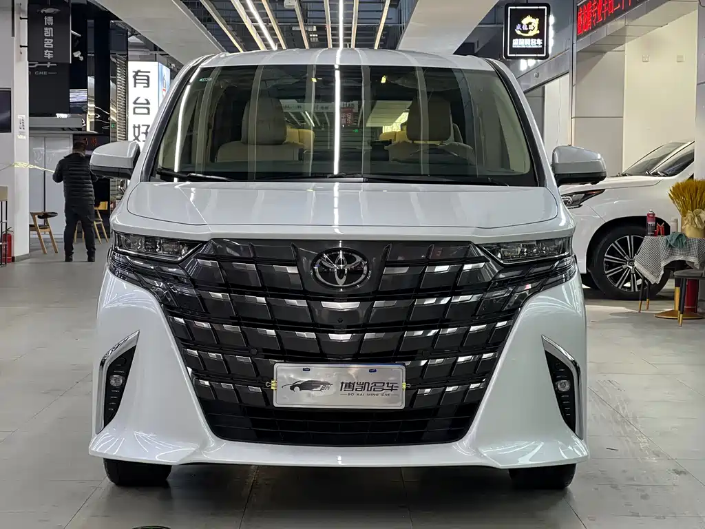 Toyota Alphard 2024 Model Hybrid 2.5L Premium Edition 2024 - thumbnail 2