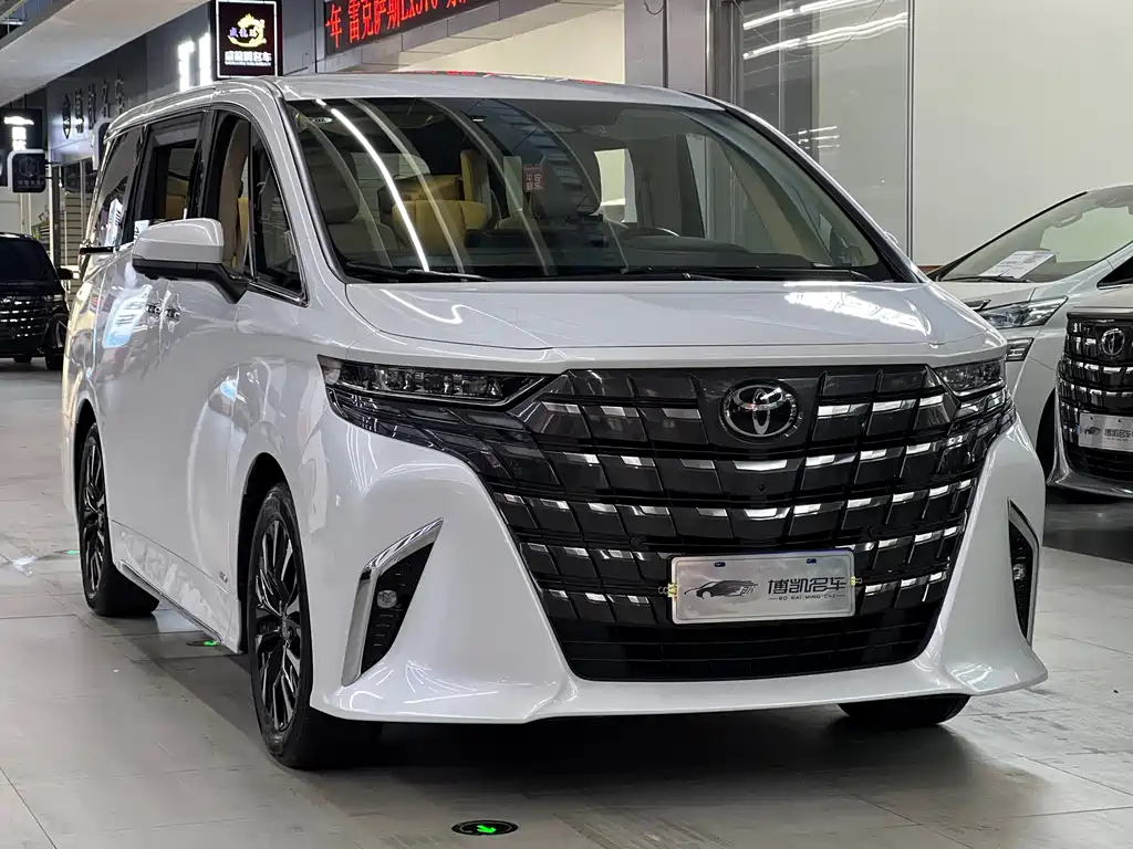 Toyota Alphard 2024 Model Hybrid 2.5L Premium Edition 2024 - thumbnail 3