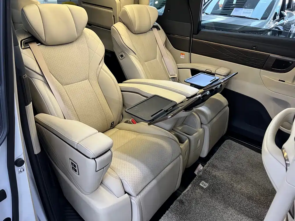 Toyota Alphard 2024 Model Hybrid 2.5L Premium Edition 2024 - thumbnail 13