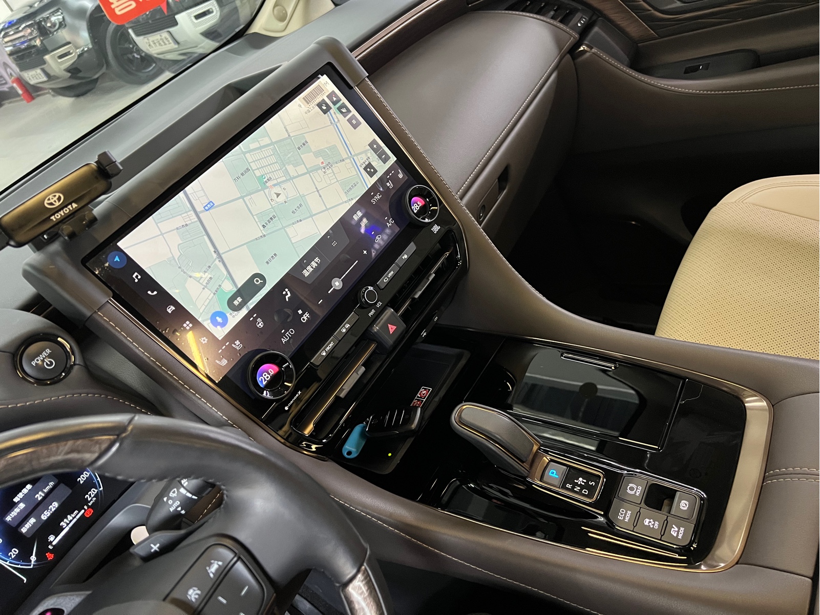 Toyota Alphard 2024 Model Hybrid 2.5L Premium Edition 2024 - thumbnail 25