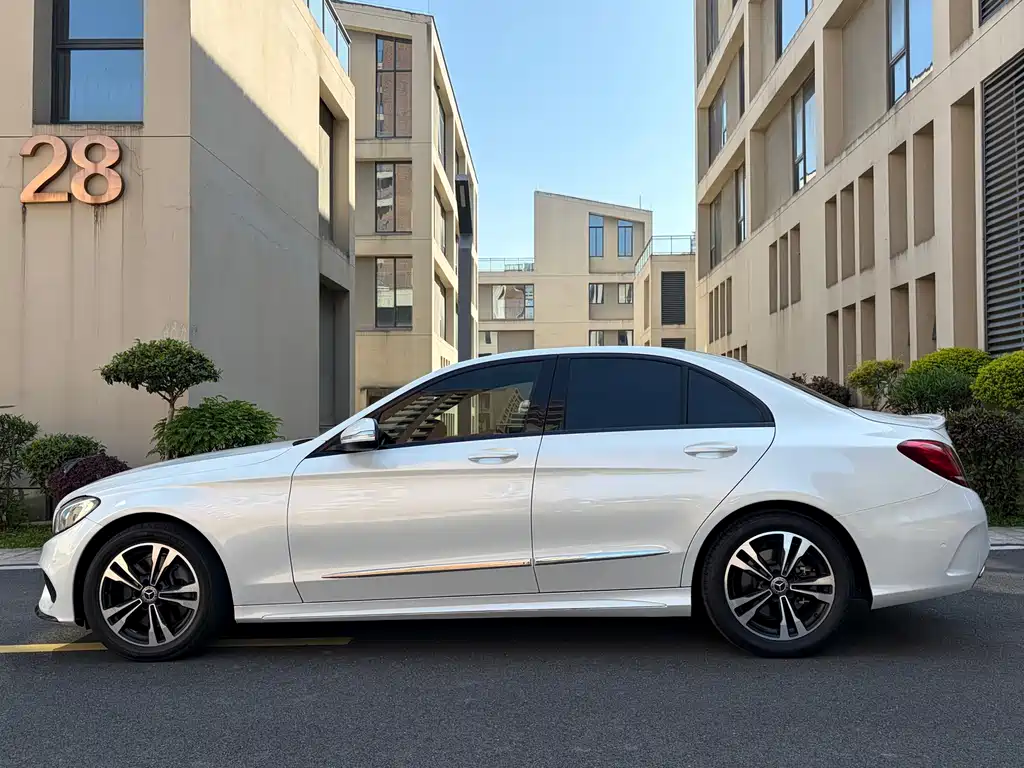 Mercedes-Benz Mercedes-Benz C-Class 2018 C 200 Sport Edition 2018 - thumbnail 15