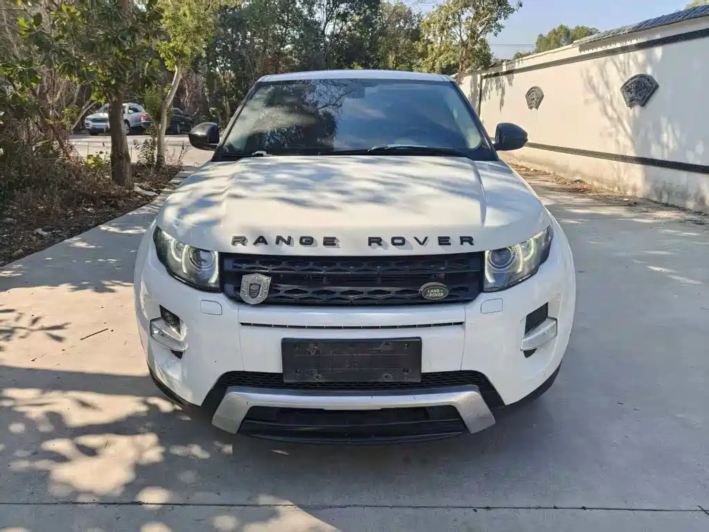 Land Rover Range Rover Evoque 2015 2.0T Dynamic 5-door 2015 - thumbnail 3