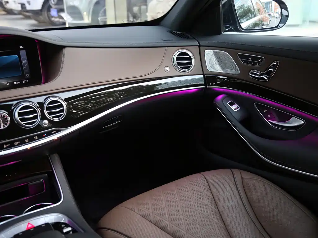 Mercedes-Benz Maybach S-Class 2019 S 560 4MATIC 2019 - thumbnail 12