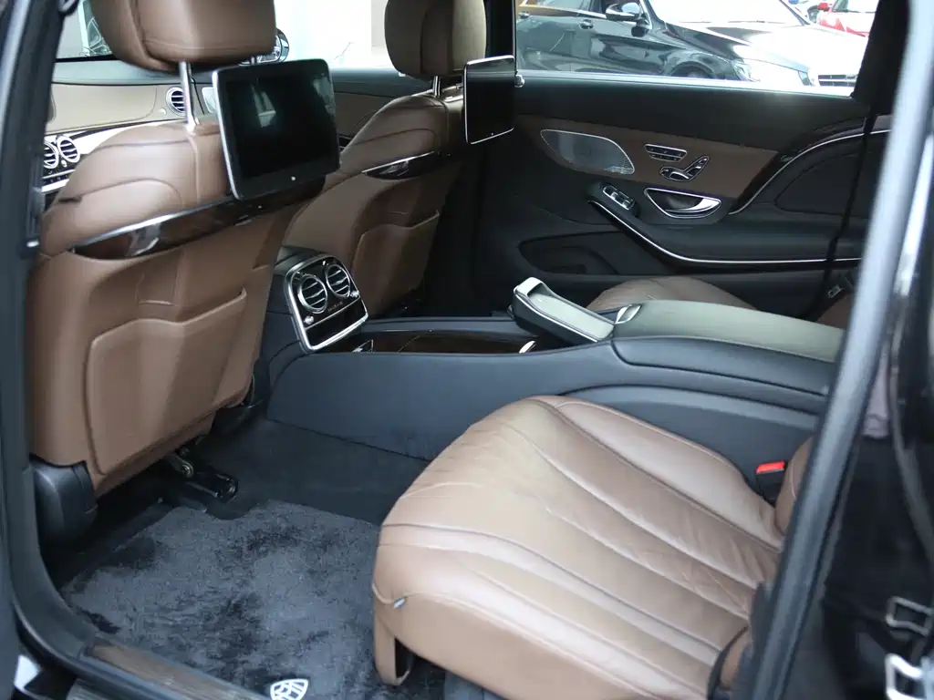 Mercedes-Benz Maybach S-Class 2019 S 560 4MATIC 2019 - thumbnail 14