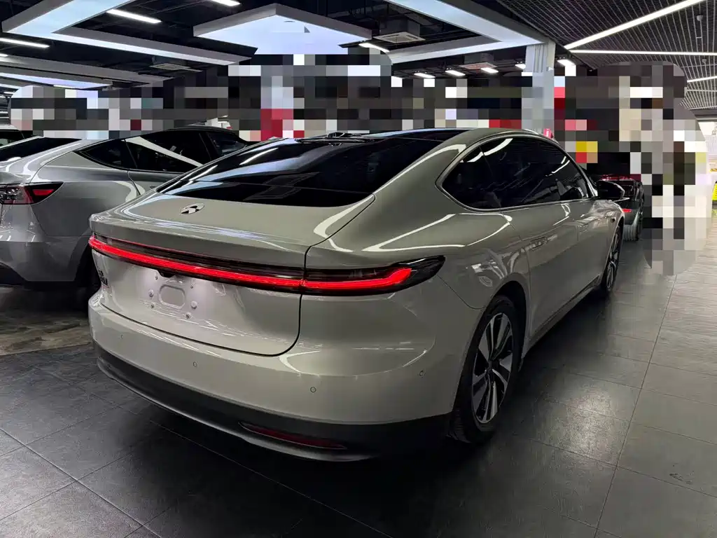 NIO NIO ET7 2023 75kWh 2022 - thumbnail 4