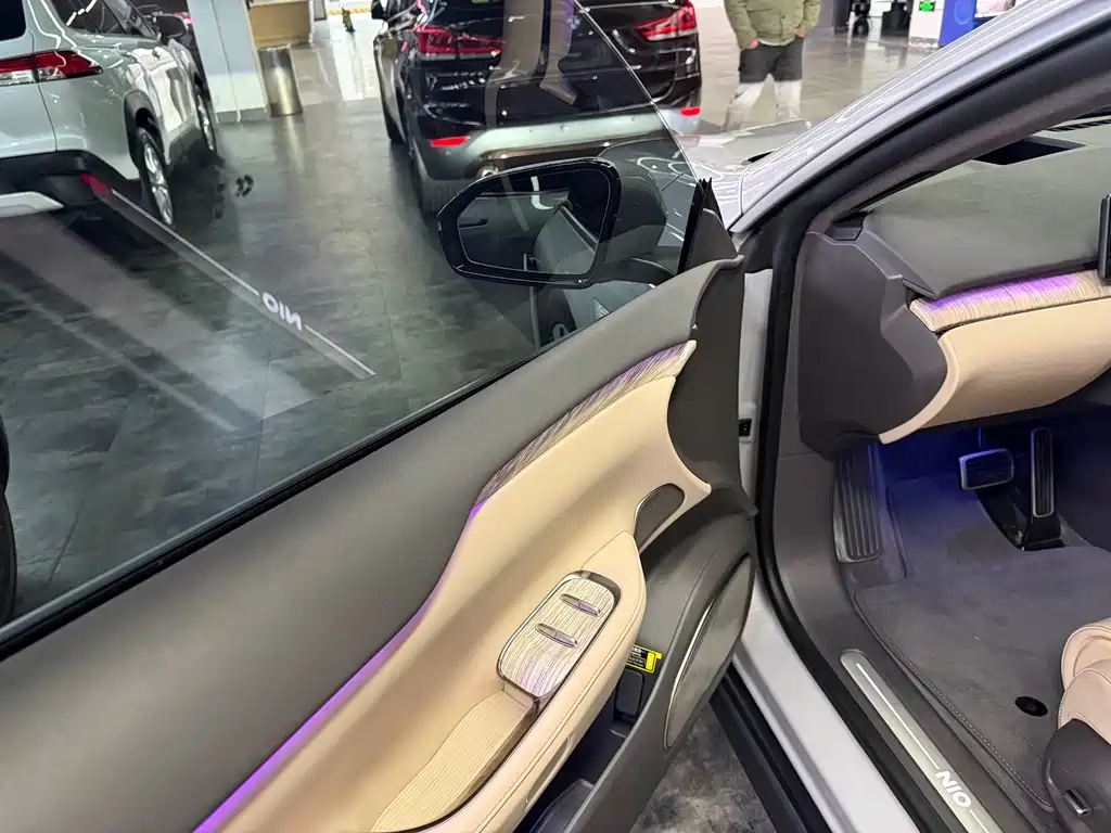 NIO NIO ET7 2023 75kWh 2022 - thumbnail 7