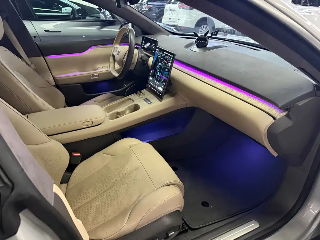 NIO NIO ET7 2023 75kWh 2022 - thumbnail 16