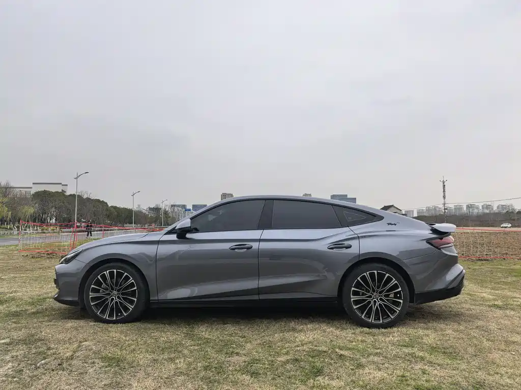 MG MG7 2023 2.0T Trophy+ Edition 2024 - thumbnail 4
