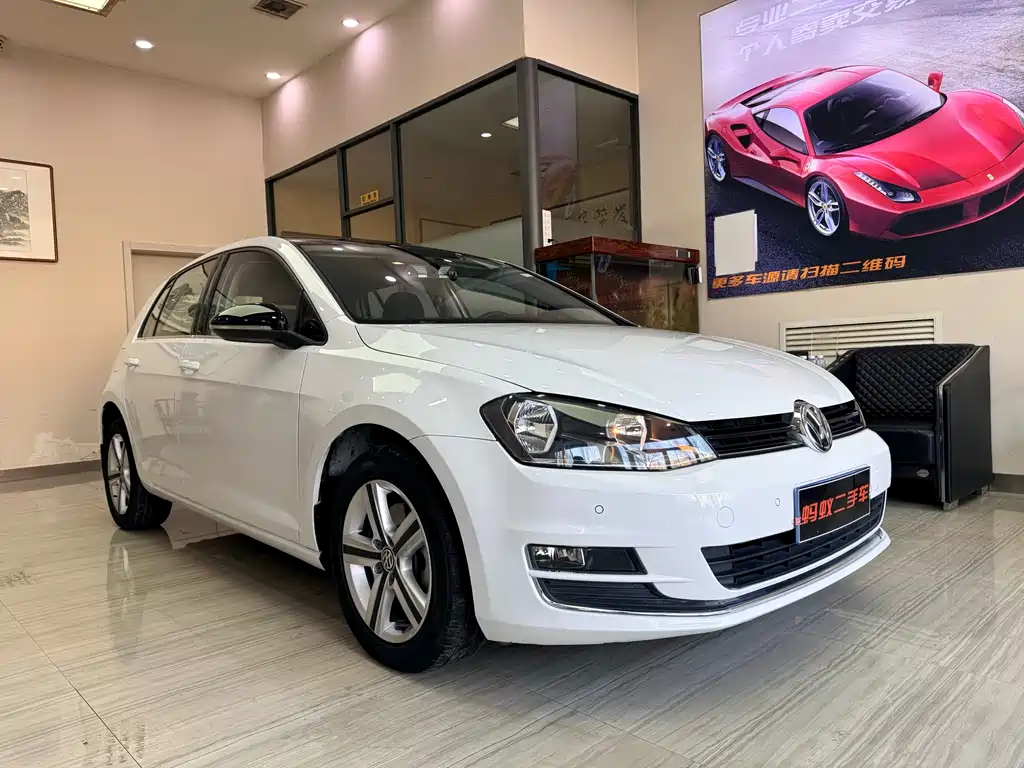 Volkswagen Golf 2017 230TSI Automatic Comfort Million Vehicle Commemorative Edition 2017 - thumbnail 2