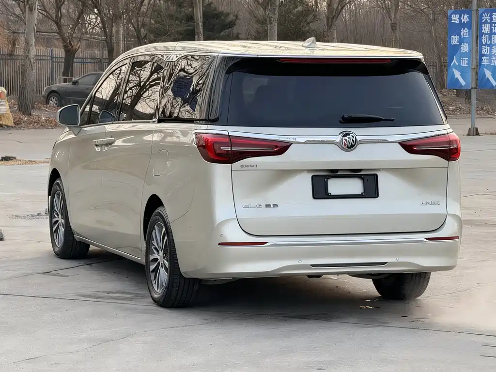 Buick Buick GL8 2022 ES Landmark 653T Premium Edition 2022 - thumbnail 6