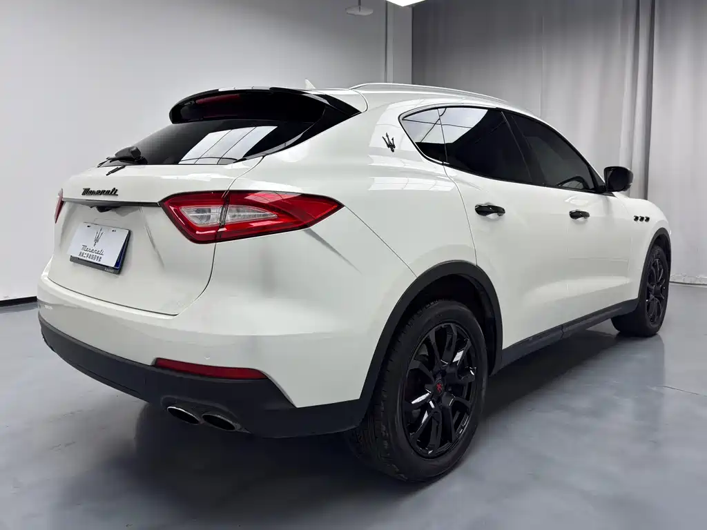 Maserati Maserati Levante 2016 3.0T Standard 2016 - thumbnail 4
