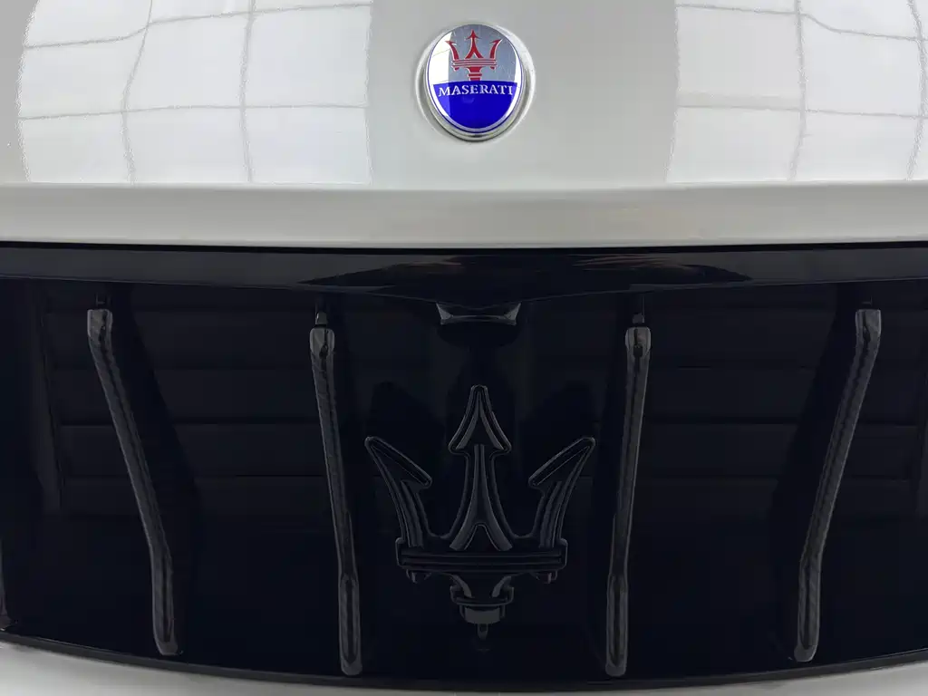 Maserati Maserati Levante 2016 3.0T Standard 2016 - thumbnail 8