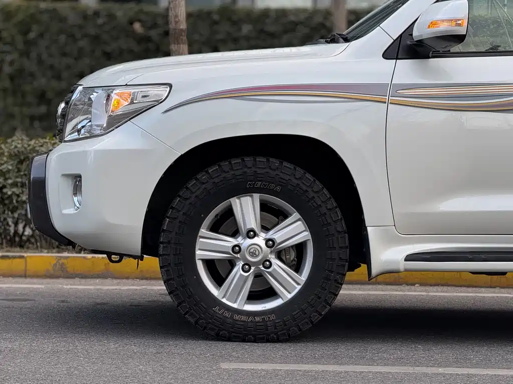 Toyota Land Cruiser 2015 4.0L V6 Middle East Base Model 2016 - thumbnail 6